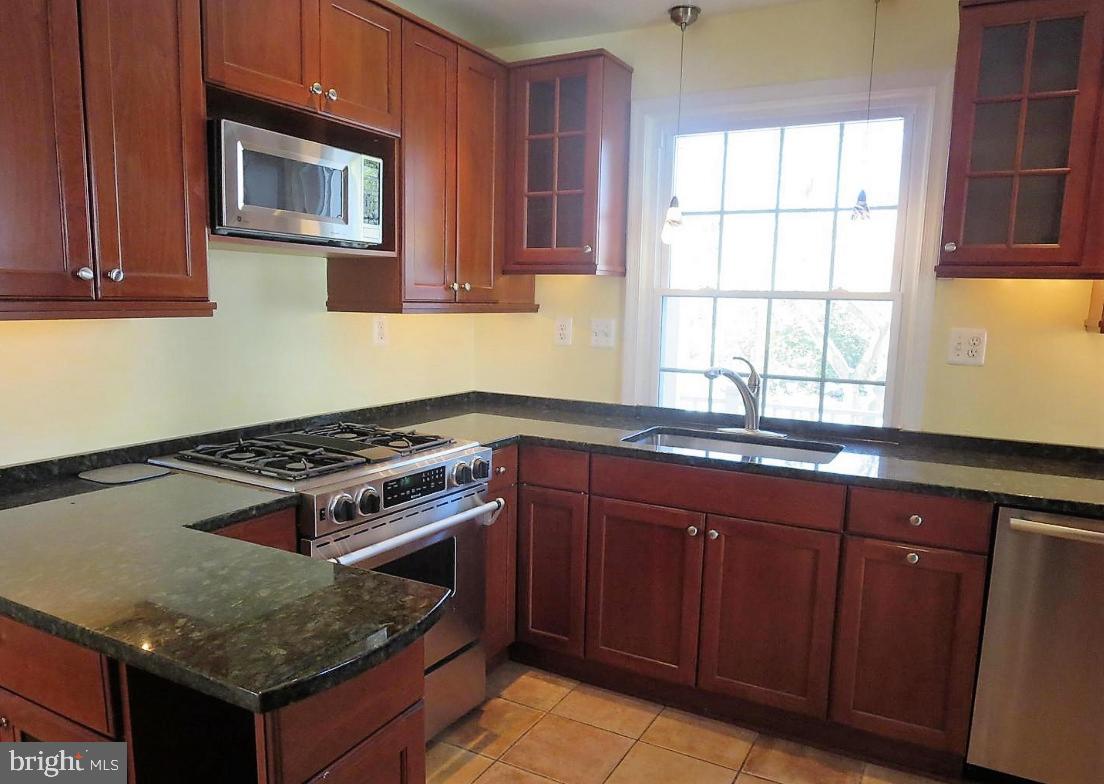 3508 Cummings Lane Chevy Chase, MD 20815 - Photo 6 of 19