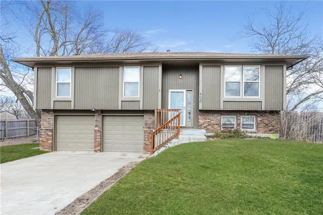 $1,835 | 406 East 164th Terrace, Belton, MO 64012