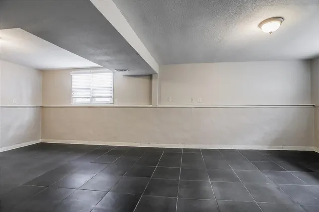 $1,835 | 406 East 164th Terrace, Belton, MO 64012