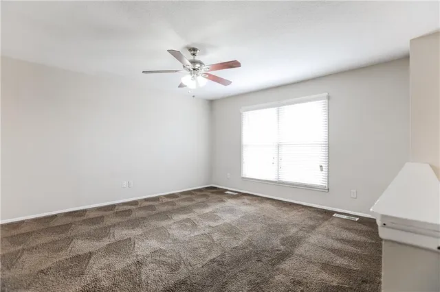 $1,835 | 406 East 164th Terrace, Belton, MO 64012