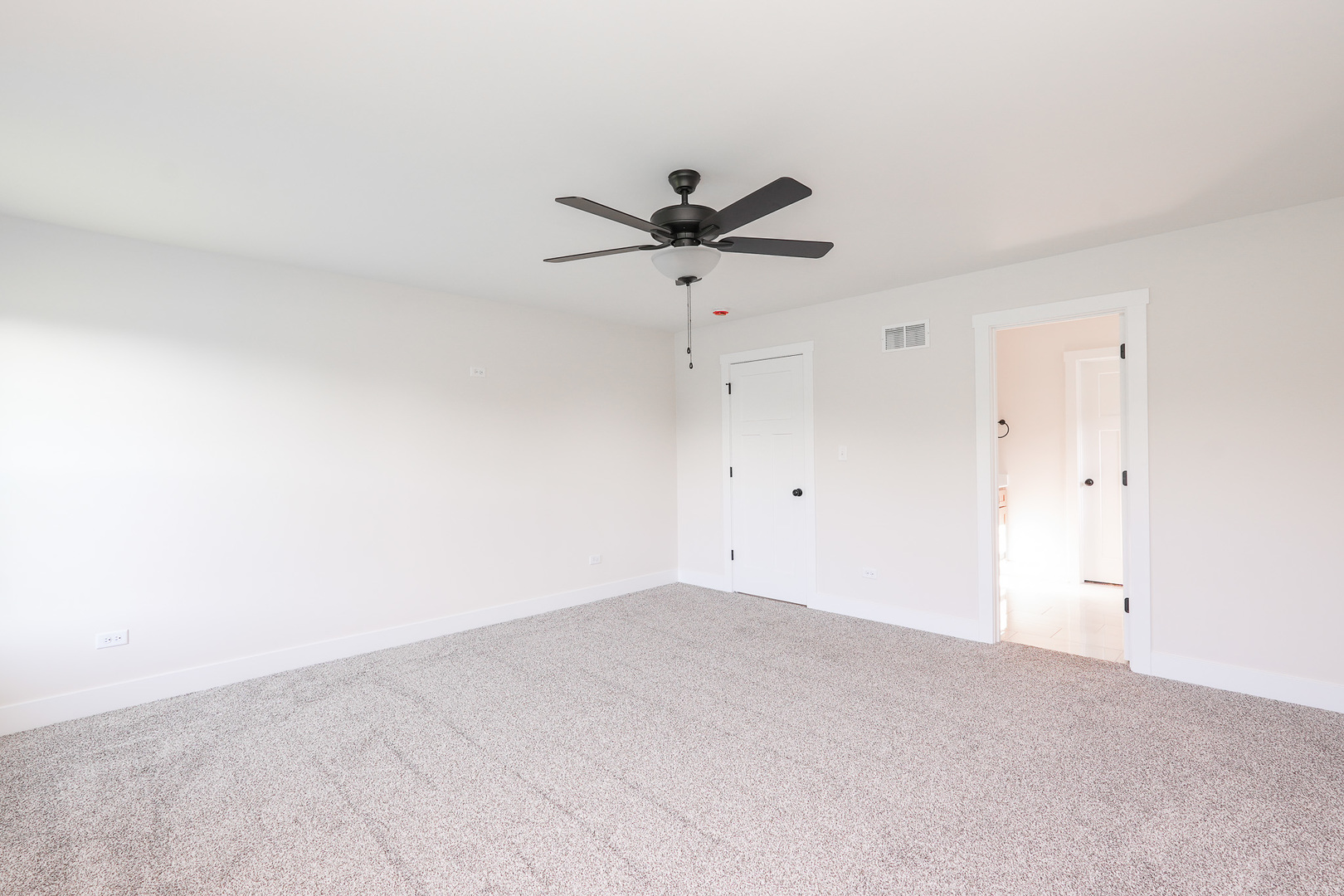 985 Spring Street Manteno, IL 60950 - Photo 25 of 46 a view of a room with an empty space