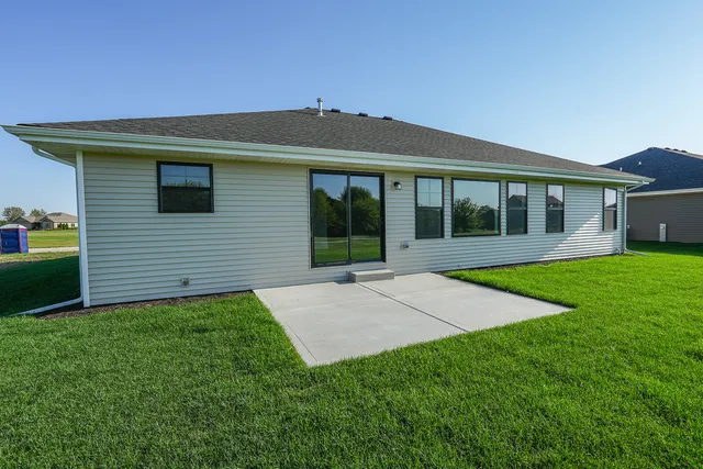 $476,400 | 985 Spring Street, Manteno, IL 60950