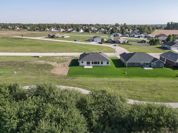 $476,400 | 985 Spring Street, Manteno, IL 60950