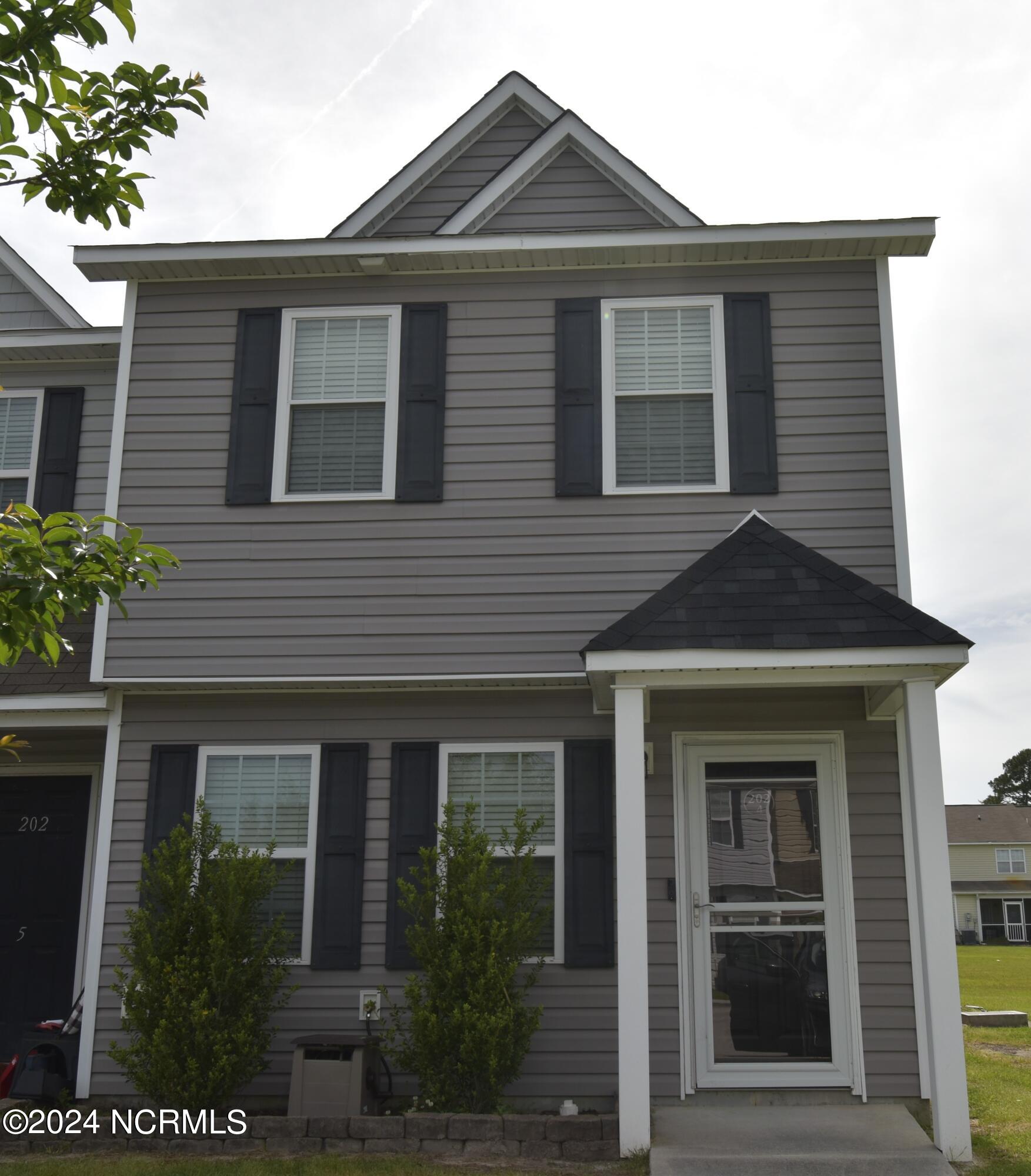 202 Lanieve Court, Unit 4 Hubert, NC 28539 - Photo 2 of 23 _DSC0002