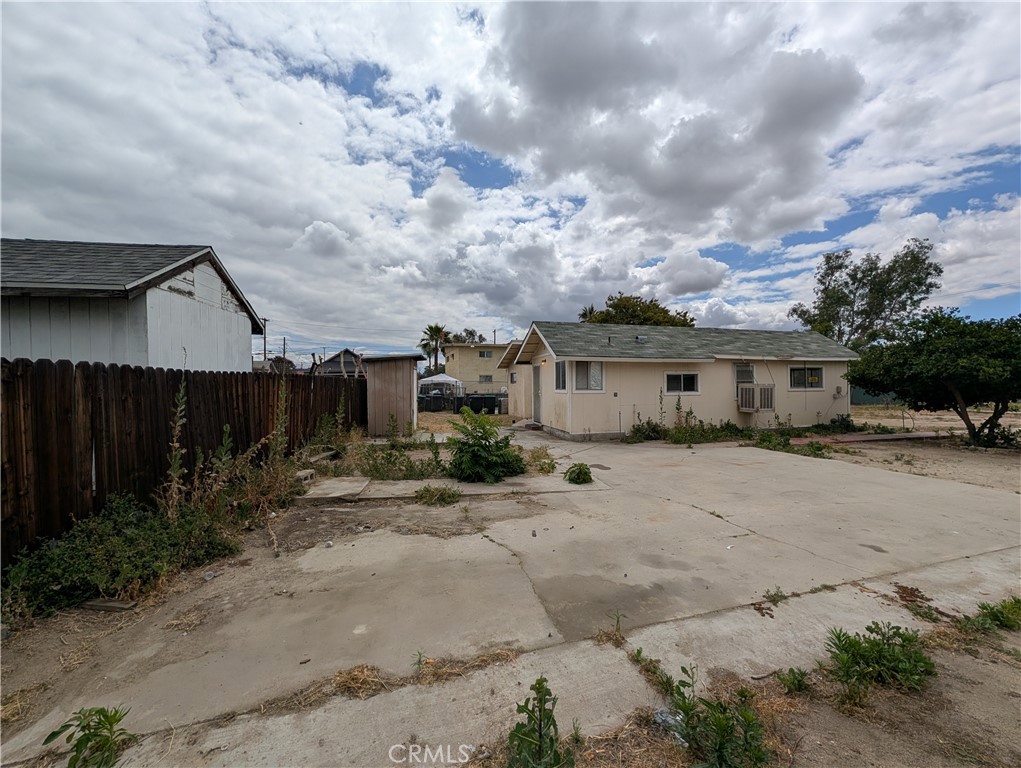219 Maple Street Colton, CA 92324 - Photo 8 of 20
