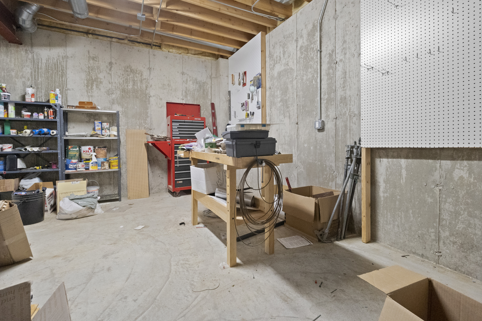 8202 Eagle Ridge Spring Grove, IL 60081 - Photo 37 of 44 a view of a workspace with furniture