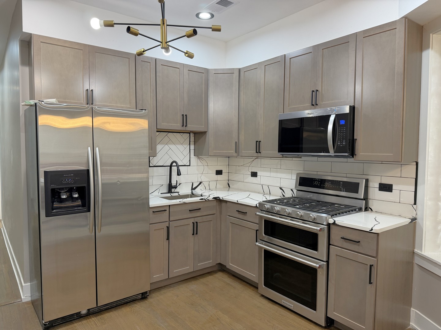 1911 South Ridgeway Avenue, Unit 1F Chicago, IL 60623 - Photo 2 of 9