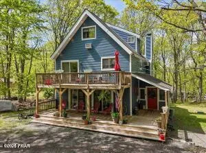 $399,000 | 809 Rimrock Court, Hawley, PA 18428