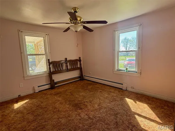 $64,900 | 423 South Locust Street, Brownstown, IL 62418