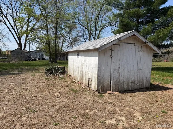 $64,900 | 423 South Locust Street, Brownstown, IL 62418