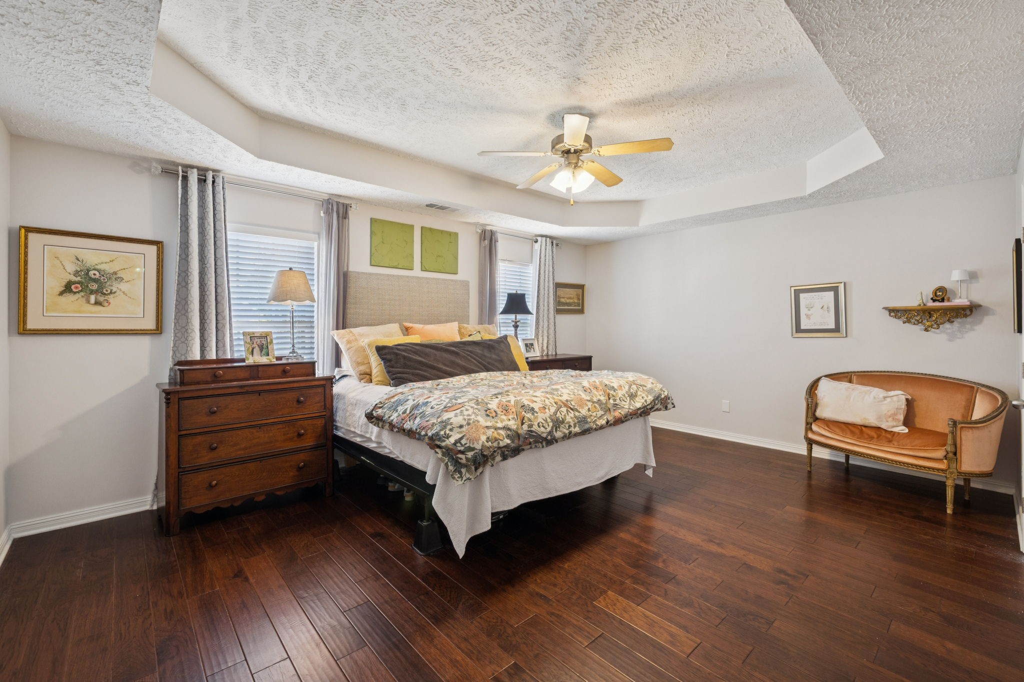 423 Knob Court Franklin, TN 37064 - Photo 25 of 37 a bedroom with a bed and a chandelier