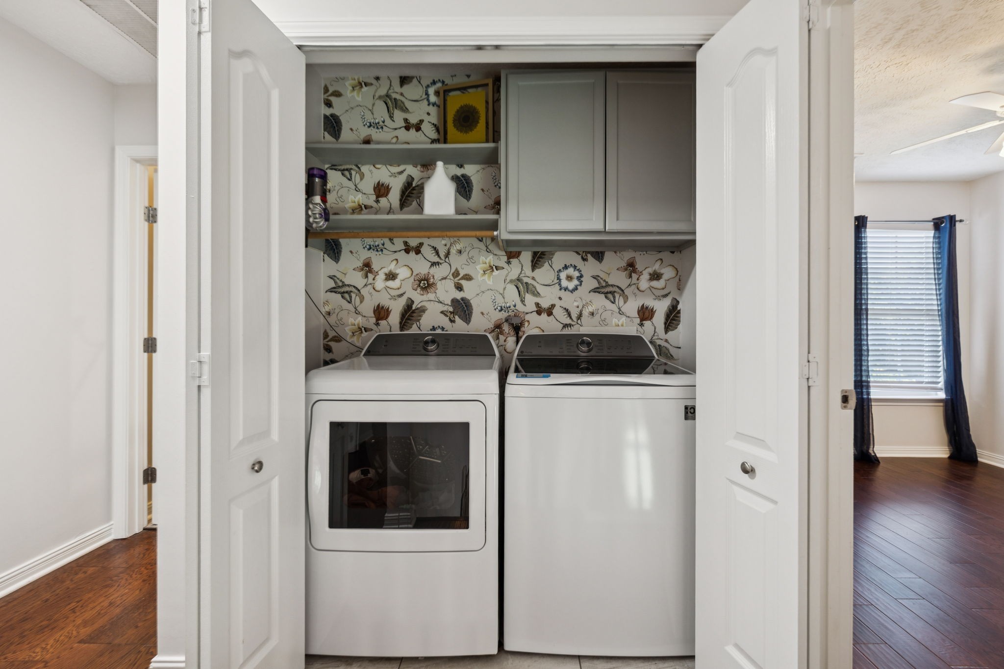 423 Knob Court Franklin, TN 37064 - Photo 31 of 37 a view of a hallway with wooden floor and closet