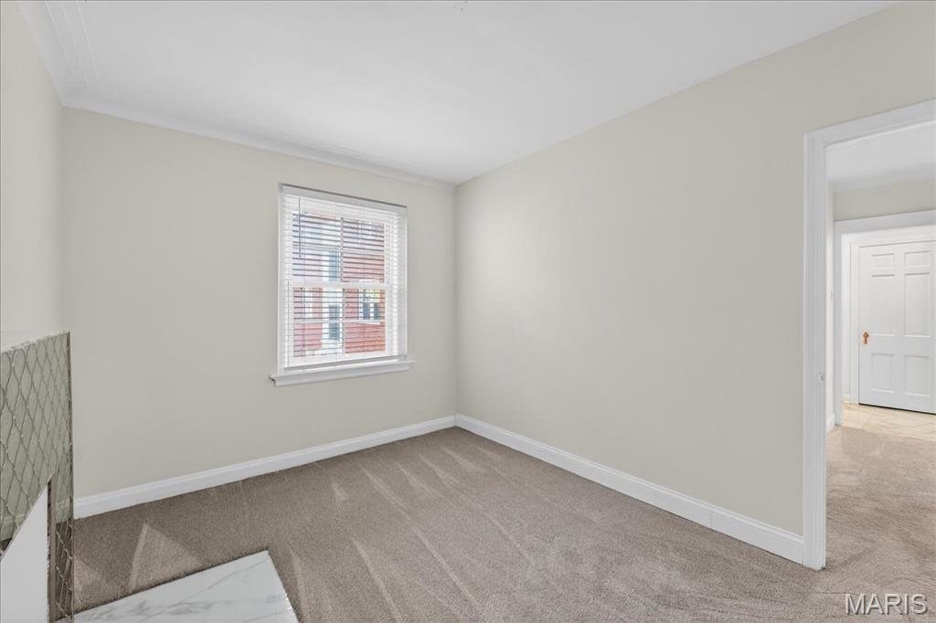 923 South Hanley Road, Unit C St. Louis, MO 63105 - Photo 15 of 31