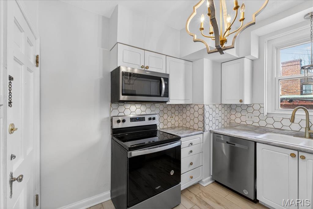 923 South Hanley Road, Unit C St. Louis, MO 63105 - Photo 18 of 31