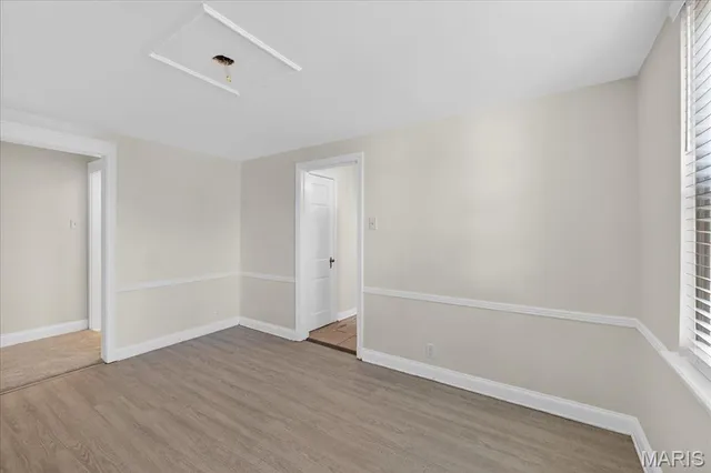 $2,200 | 923 South Hanley Road, Unit C, St. Louis, MO 63105