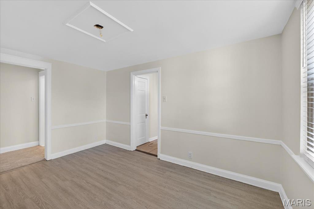 923 South Hanley Road, Unit C St. Louis, MO 63105 - Photo 24 of 31