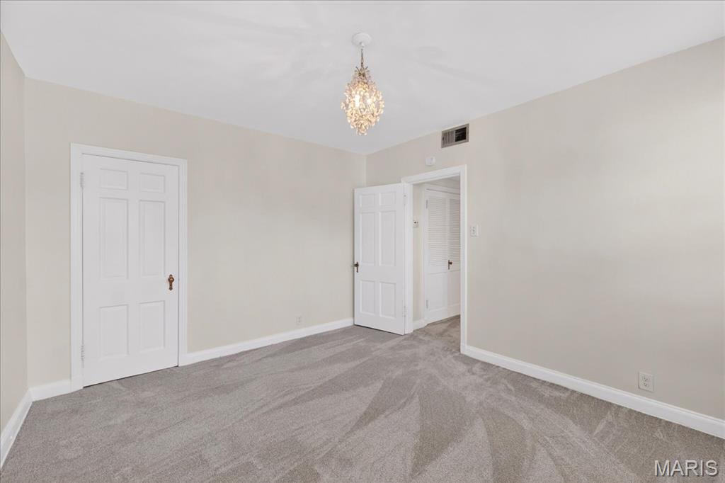 923 South Hanley Road, Unit C St. Louis, MO 63105 - Photo 30 of 31