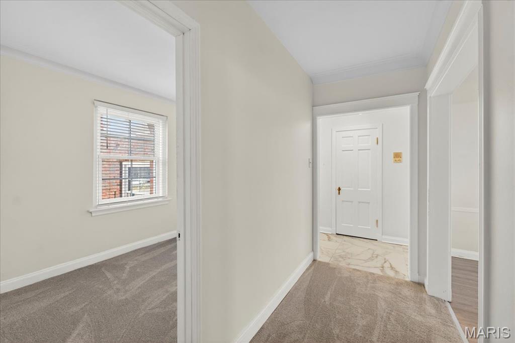 923 South Hanley Road, Unit C St. Louis, MO 63105 - Photo 10 of 31