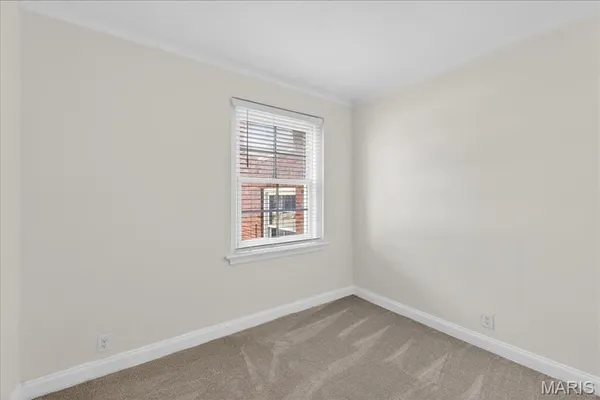 $2,200 | 923 South Hanley Road, Unit C, St. Louis, MO 63105