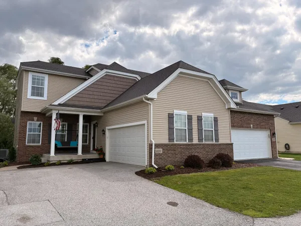 $389,900 | 2155 West 129th Avenue, Crown Point, IN 46307