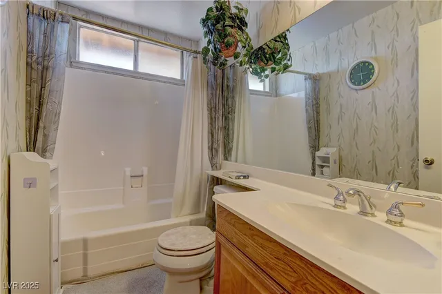 $2,999 | 3751 El Camino Road, Las Vegas, NV 89103