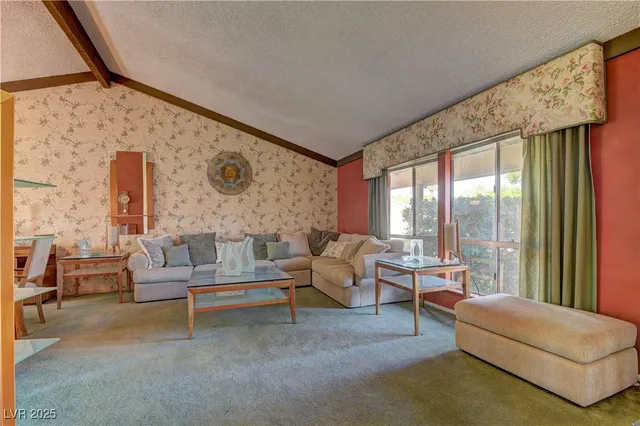 $2,999 | 3751 El Camino Road, Las Vegas, NV 89103