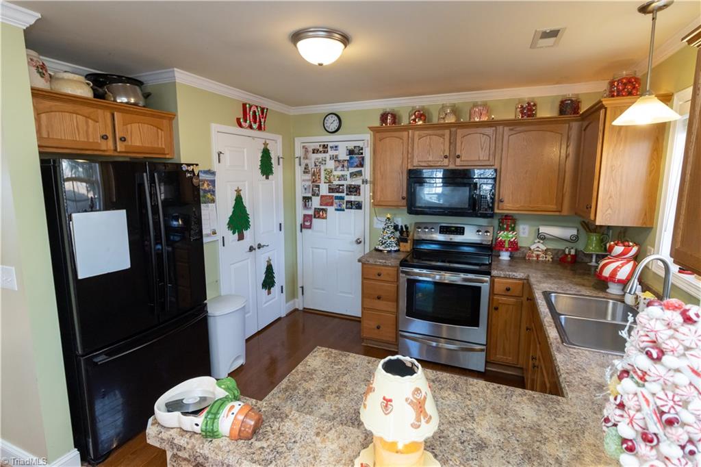 841 Ridge View Terrace Rural Hall, NC 27045 - Photo 15 of 35