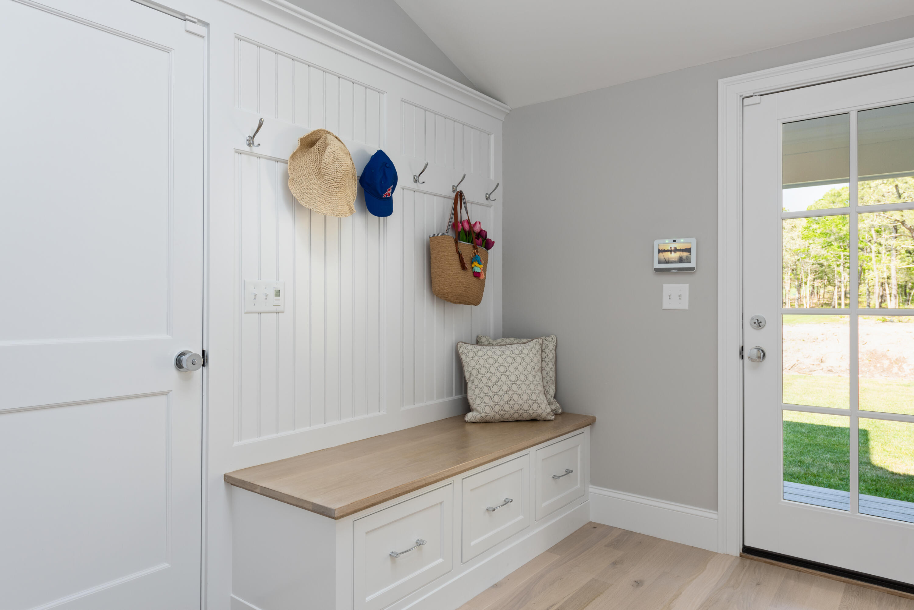 3 Elijah's Wds Harwich, MA 02645 - Photo 19 of 43 a room with closet and window