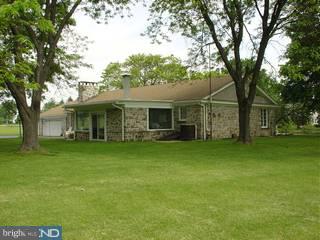 1478 Old Schuylkill Road Spring City, PA 19475 - Photo 2 of 6