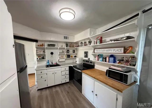 $1,800 | 3311 Marbury Drive, St. Louis, MO 63129