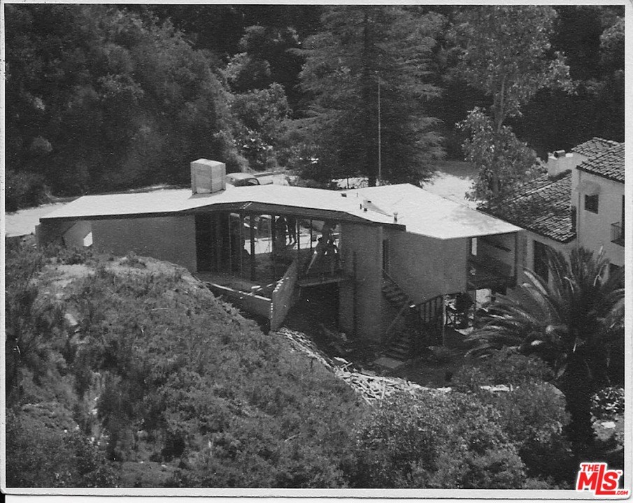 3329 Ledgewood Drive Los Angeles, CA 90068 - Photo 34 of 37