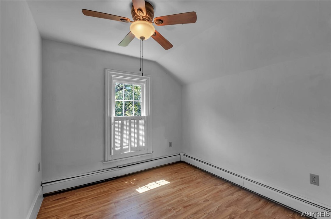 8975 Roll Road Clarence, NY 14031 - Photo 16 of 27