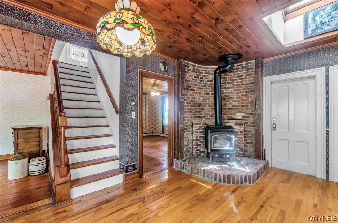 8975 Roll Road Clarence, NY 14031 - Photo 4 of 27