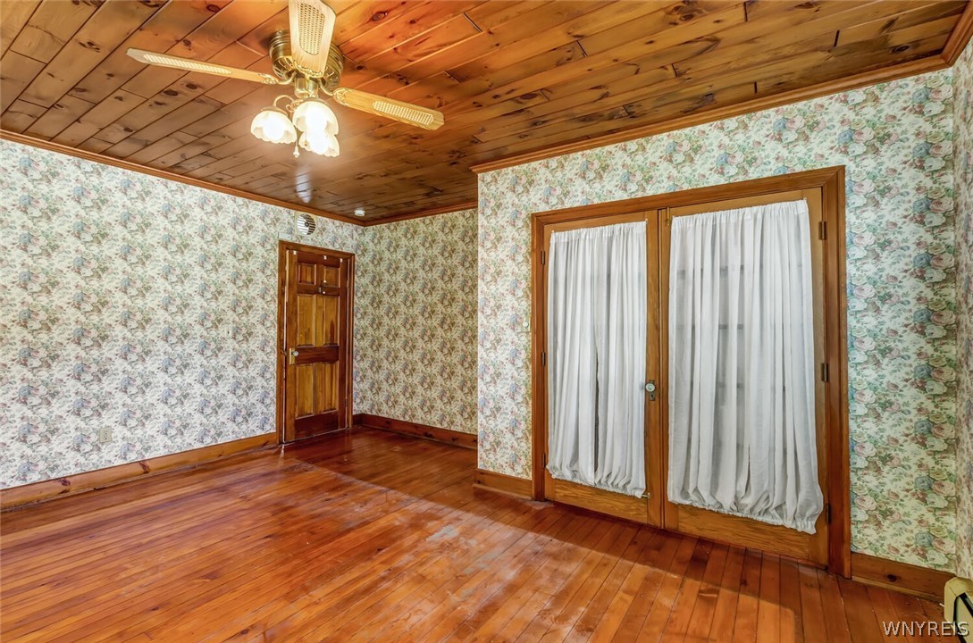 8975 Roll Road Clarence, NY 14031 - Photo 8 of 27