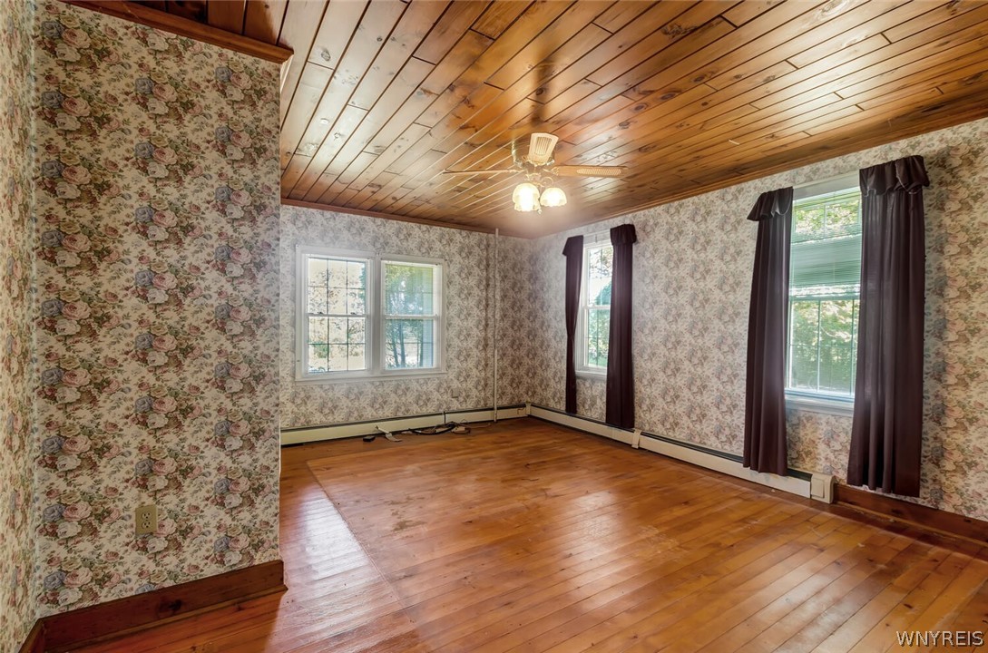 8975 Roll Road Clarence, NY 14031 - Photo 9 of 27