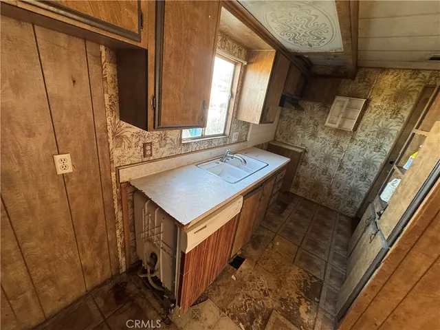 $199,000 | 18966 Monterey Street, Hesperia, CA 92345