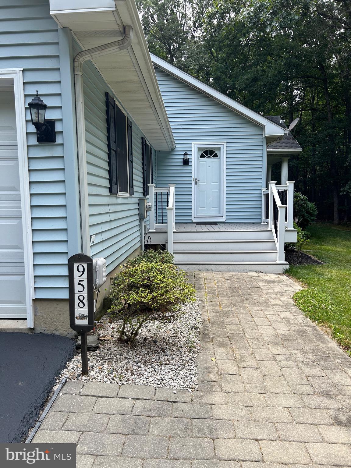 958 Nottingham Road Elkton, MD 21921 - Photo 20 of 33 Side entry( on front of house