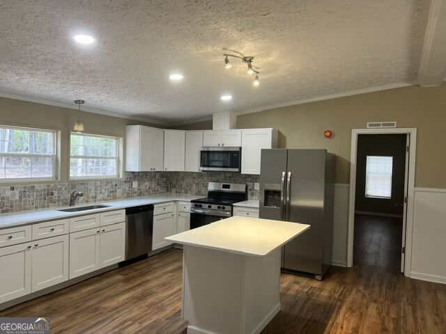 196 Old Scout Road Jackson, GA 30233 - Photo 4 of 38 Gallery Image 4
