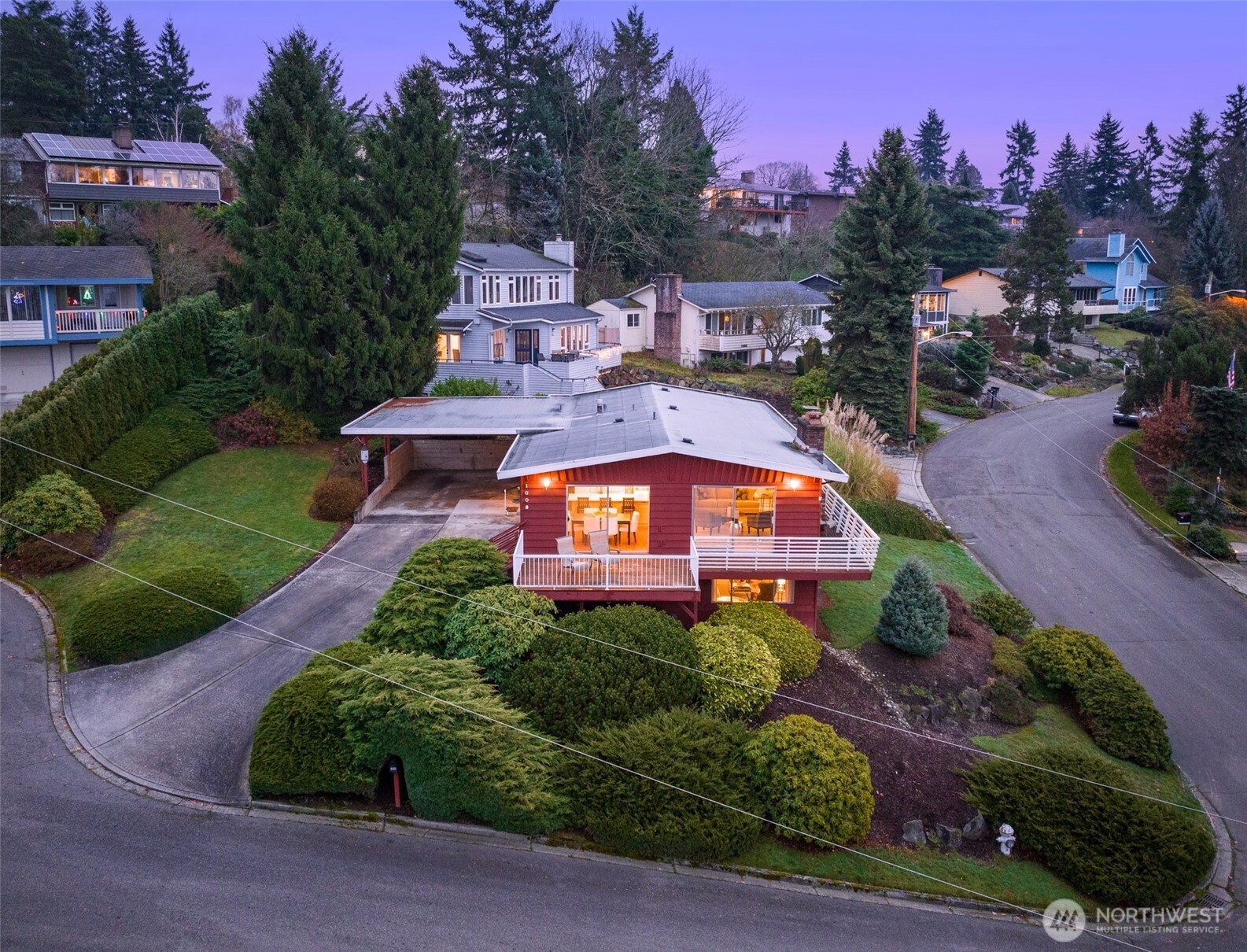 1008 Crest Place Kent, WA 98031 - Photo 3 of 40