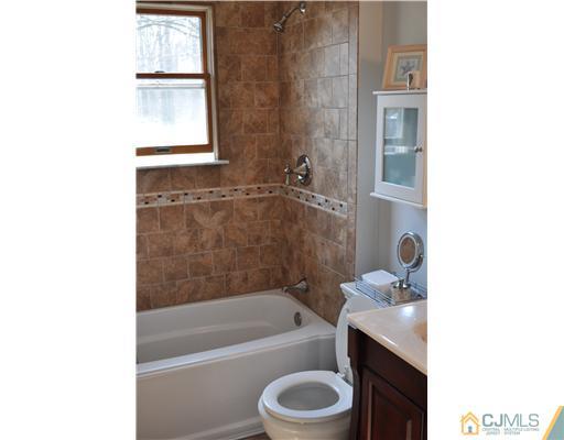 175 Wilson Road Somerset, NJ 08873 - Photo 11 of 14 Gallery Image 11