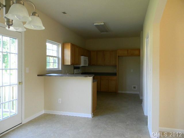 130 Ridge Bluff Road, Unit 130 Mooresville, NC 28115 - Photo 6 of 14 Gallery Image 6