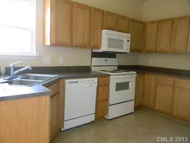130 Ridge Bluff Road, Unit 130 Mooresville, NC 28115 - Photo 7 of 14 Gallery Image 7