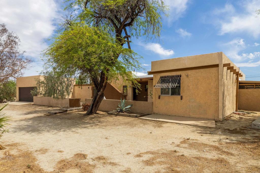 3211 Broken Arrow Road Borrego Springs, CA 92004 - Photo 38 of 46 a view of a garage