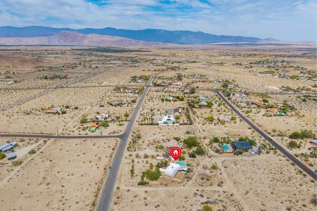 $398,000 | 3211 Broken Arrow Road, Borrego Springs, CA 92004