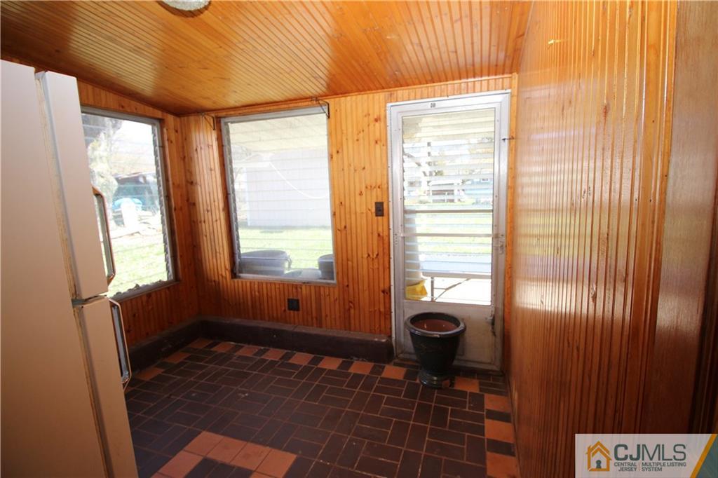 24 Gilmore Road Ewing, NJ 08628 - Photo 21 of 22 a bathroom with window and shower