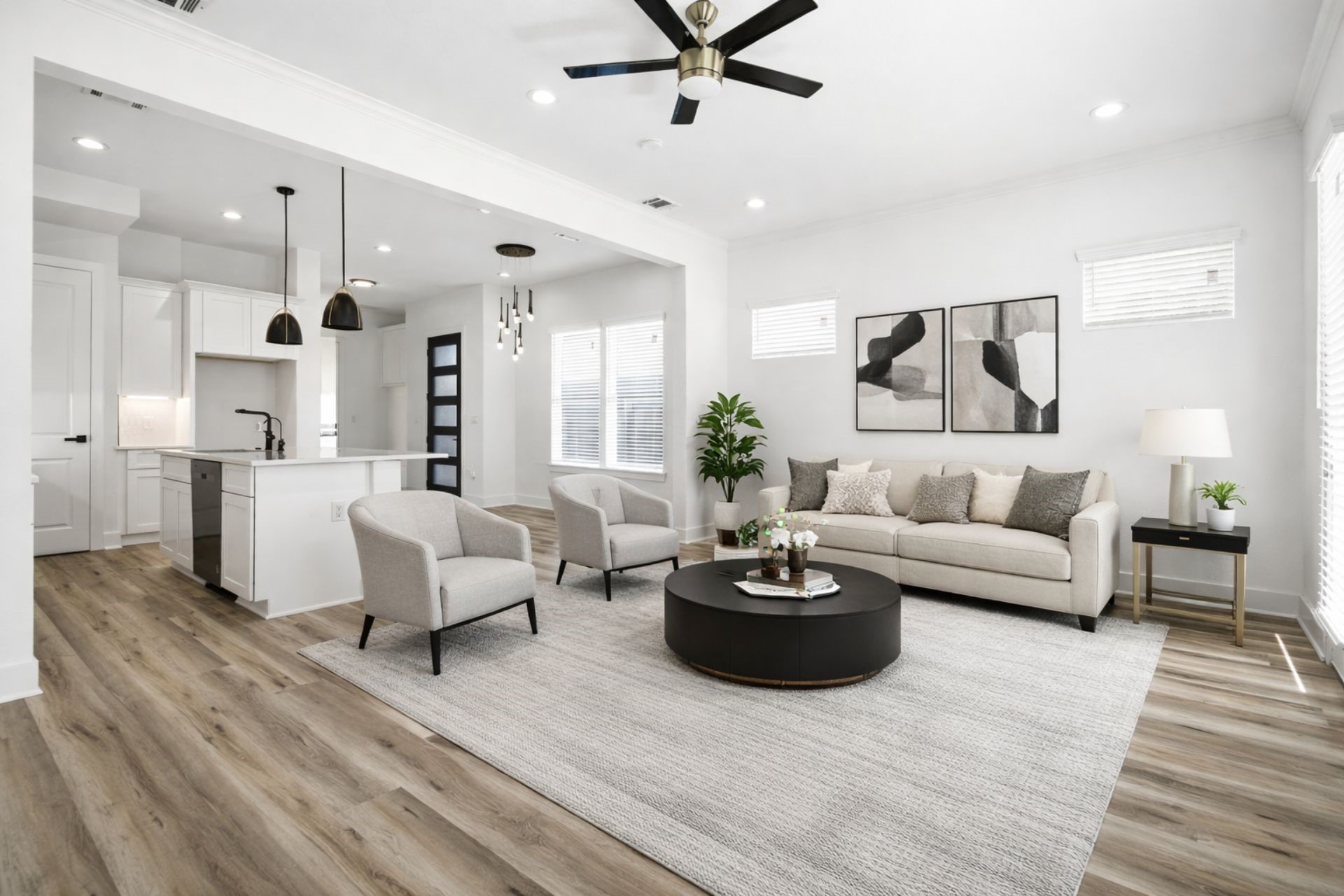 6723 Burkett Street Houston, TX 77021 - Photo 3 of 16 Virtually Staged