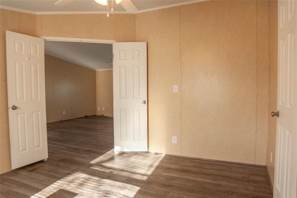 112 Southeast Front Street Bailey, TX 75452 - Photo 7 of 38 a view of an empty room