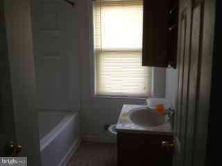 1624 Kirkwood Road Baltimore, MD 21207 - Photo 4 of 4 Bath