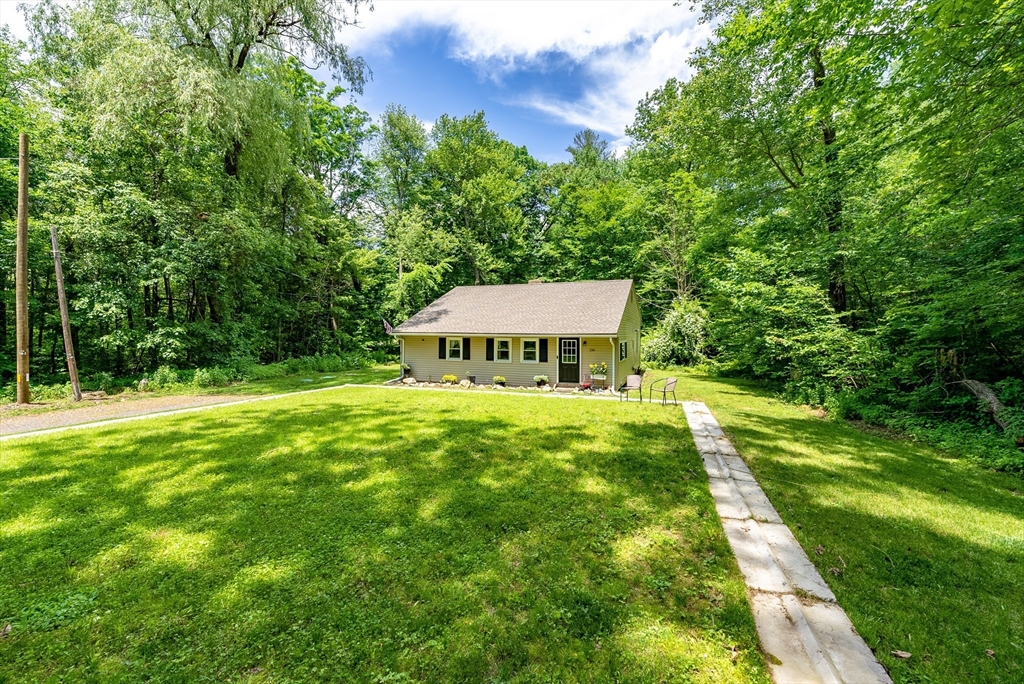 134 Allen Road Belchertown, MA 01007 - Photo 3 of 25 Gallery Image 3