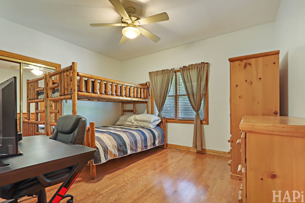 23925 West Grass Lake Road Antioch, IL 60002 - Photo 11 of 23